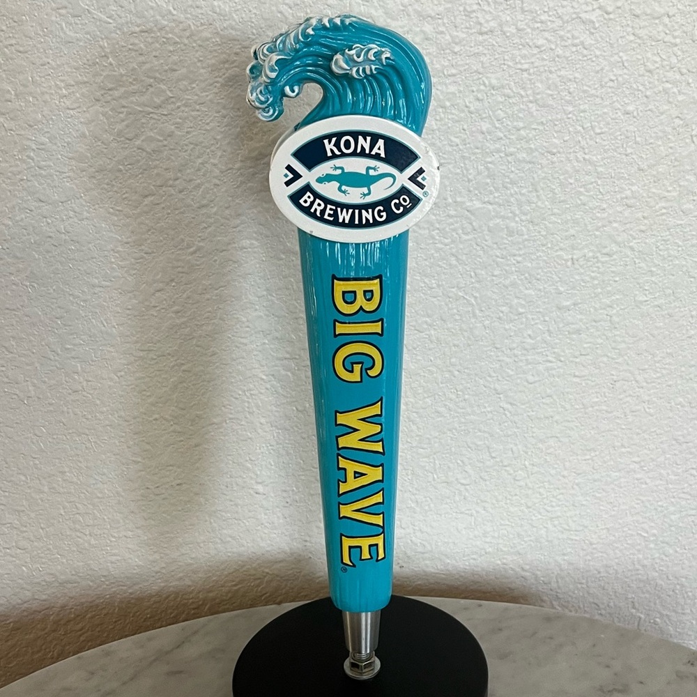 Kona Brewing Big Wave Golden Ale Logo Beer Tap Handle 11.5” Tall Man Cave